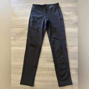 Old navy black leggings. Size kids large